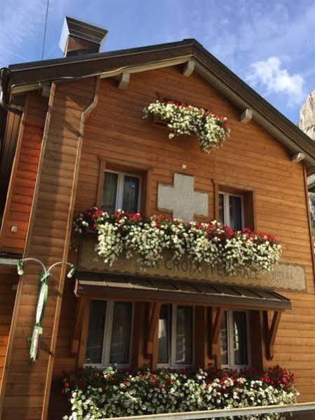 Hotel De La Croix-Federale Leukerbad Exterior foto